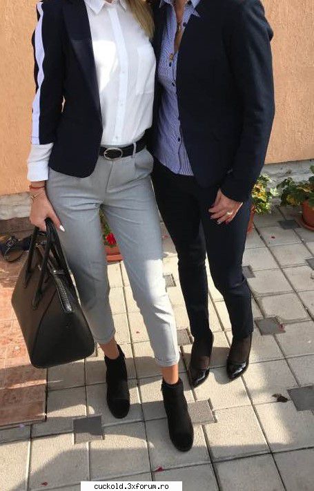 50 ani - Ea 50 impliniti si fiica noastra 25. Frumoase si - Fantezii si intamplari din viata de cuckold