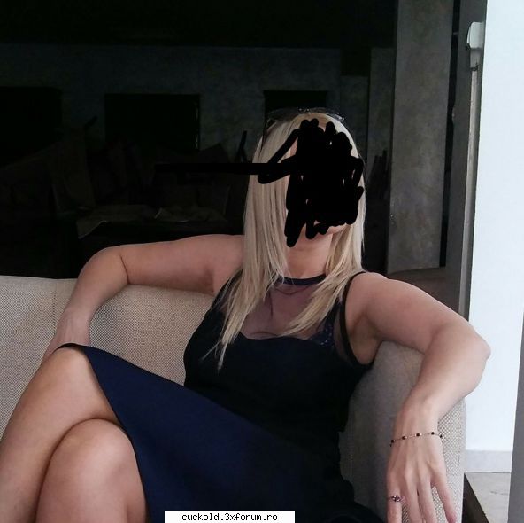 Am fost sa iau muie la mall. - Ma uit la pozele mai vechi..la - Fantezii si intamplari din viata de cuckold