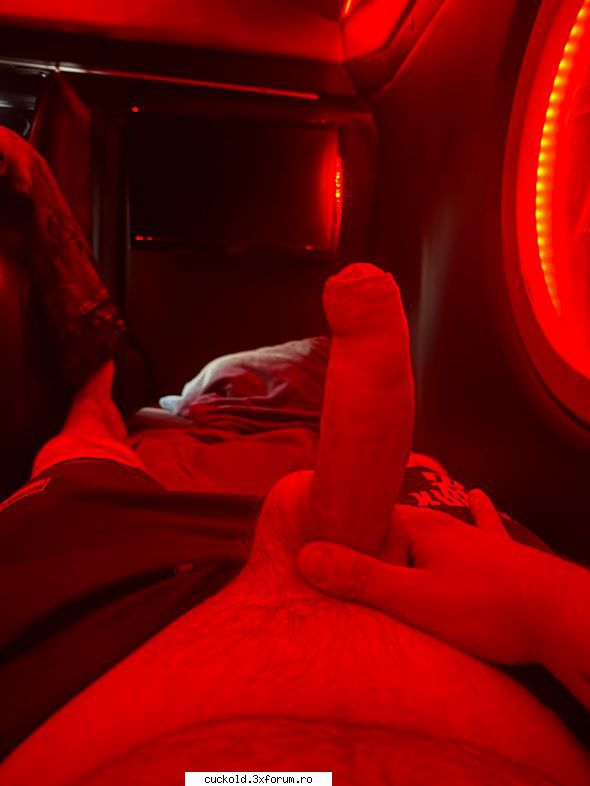 Un gangbang mic 5 sau 6 bărbați - Norbert89 - Experiente proprii